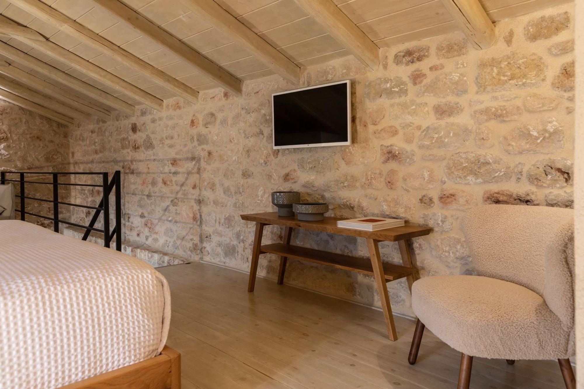 Korona Boutique Hotel Oitilon Ngoại thất bức ảnh